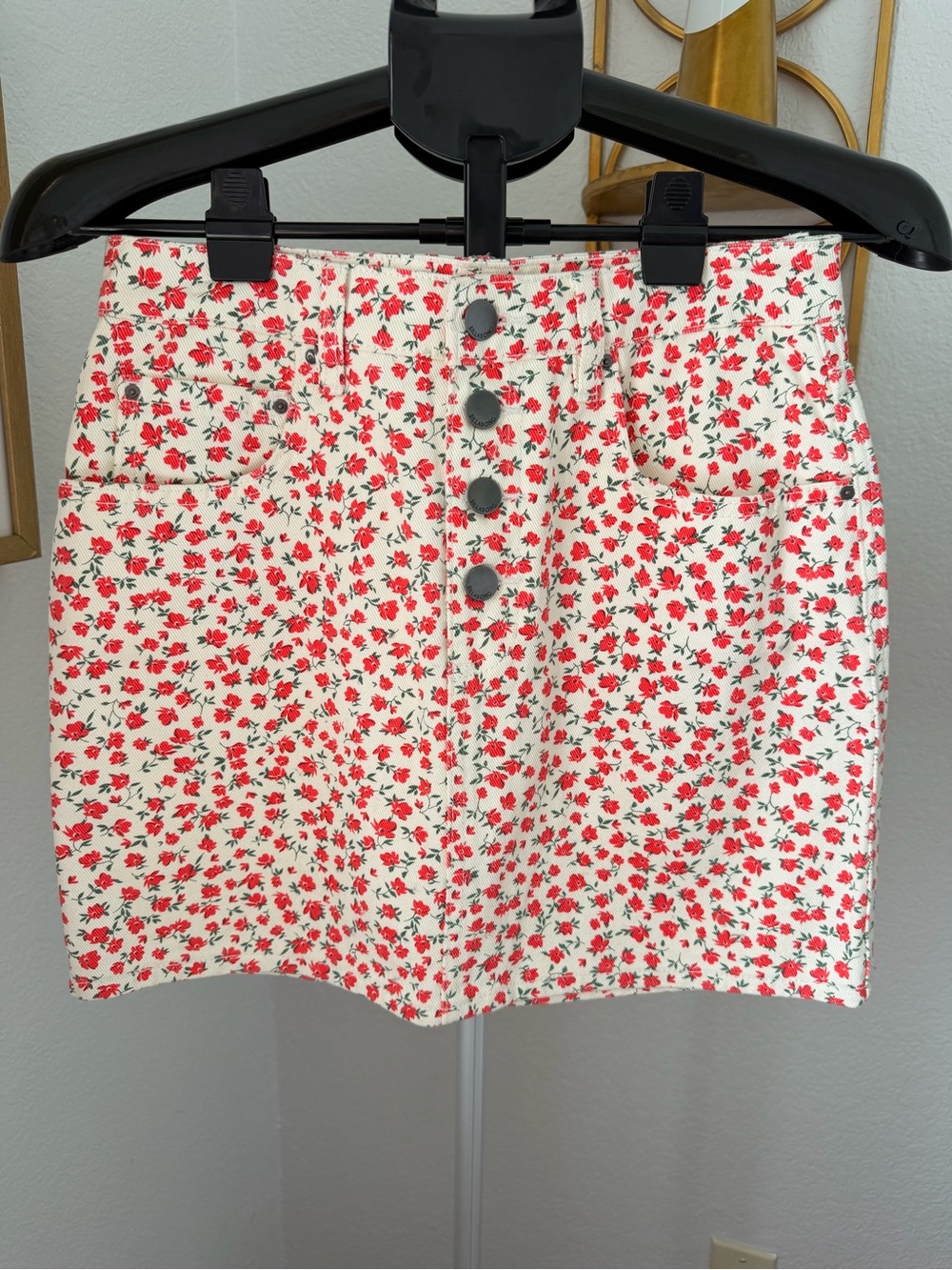 Billabong White Mini Skirt with Red Floral Print